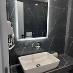 Anxhelos Hotel 3*