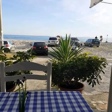 Anxhelos Hotel