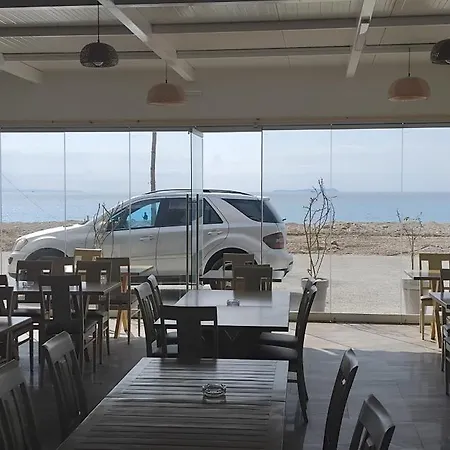 Anxhelos Hotel