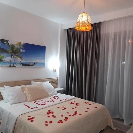 Anxhelos Hotel 3*