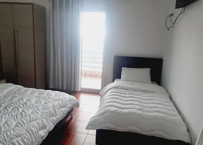 Anxhelos Otel 3*